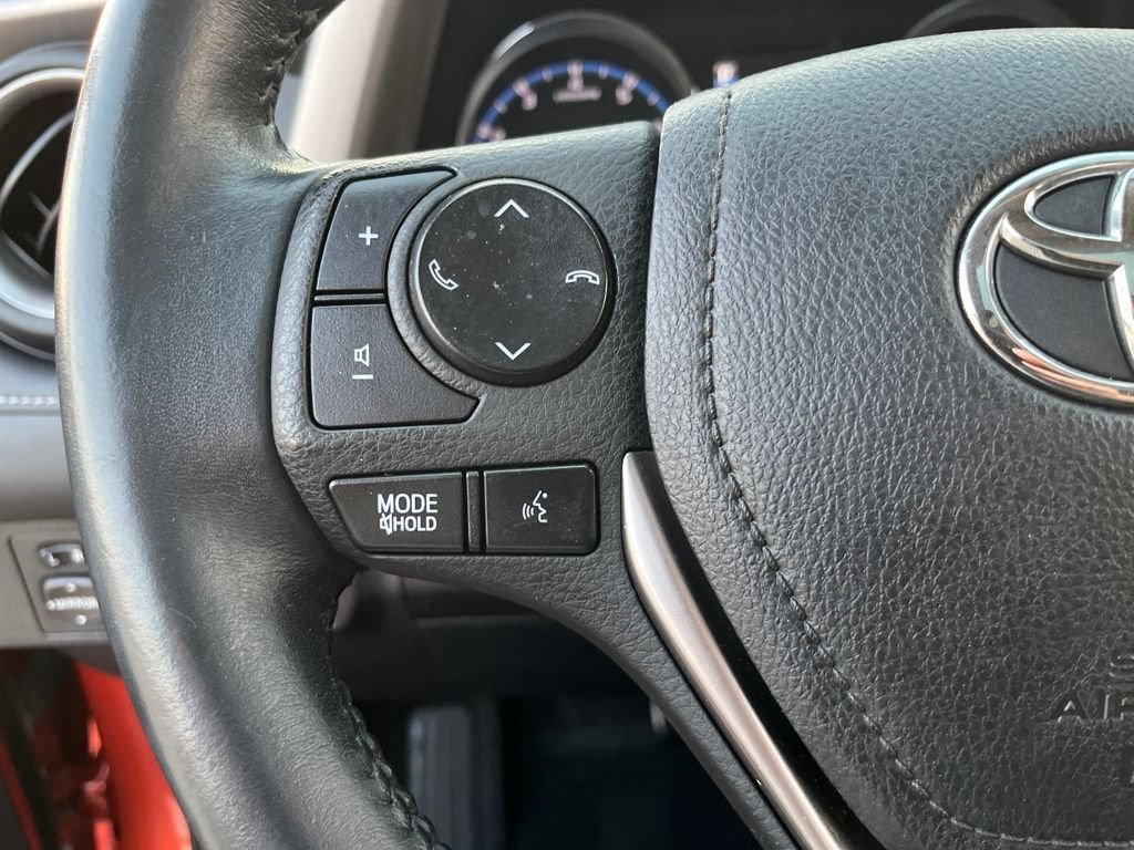 Used 2016 Toyota RAV4 XLE FWD image 21