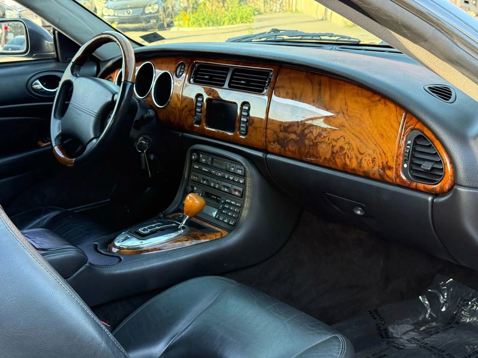 Used 2004 Jaguar XK8 Convertible RWD image 27