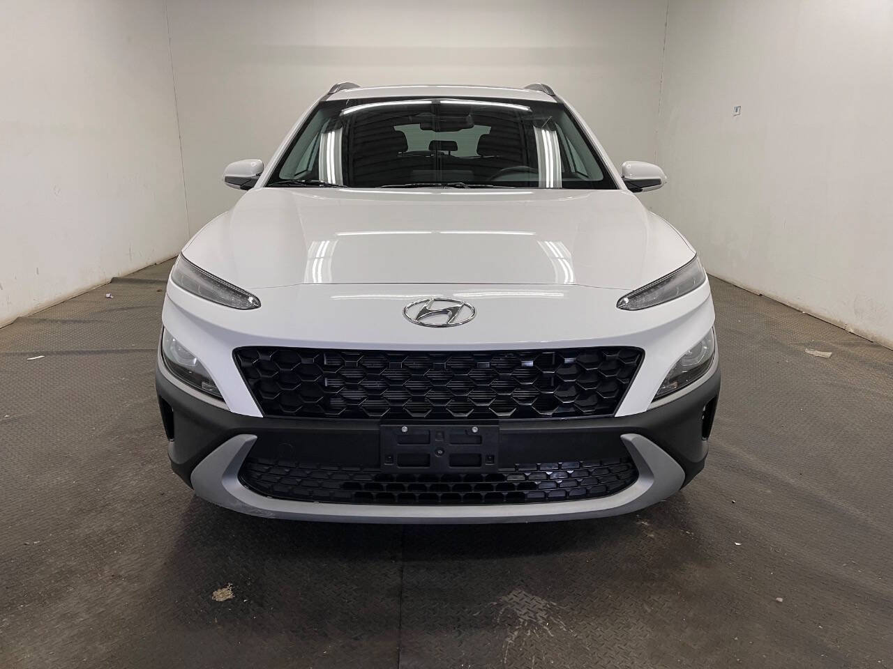 Used 2023 Hyundai Kona SEL w/ Convenience Package AWD/4WD image 2