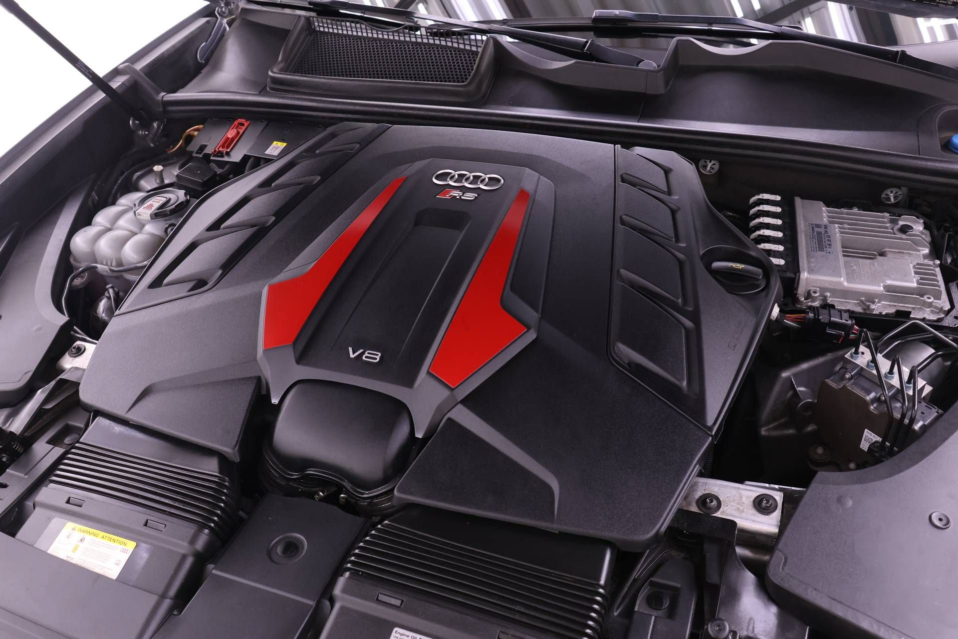 Certified 2021 Audi RS Q8 w/ Black Optic Package AWD/4WD image 24