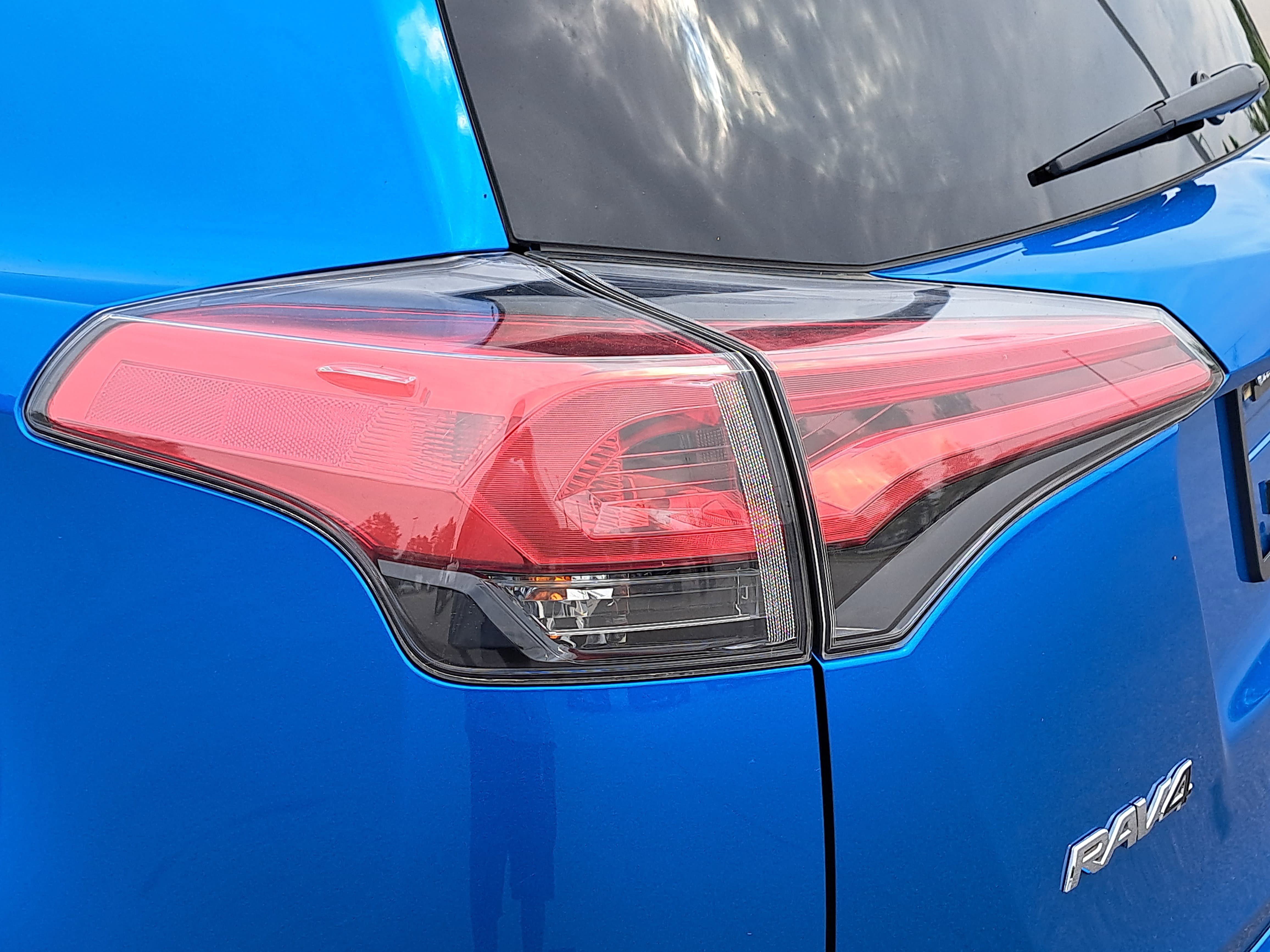 Used 2017 Toyota RAV4 XLE w/ Plus Special Value Package AWD/4WD image 32