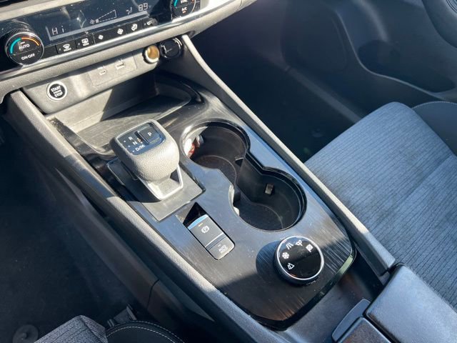 Used 2023 Nissan Rogue SV image 21