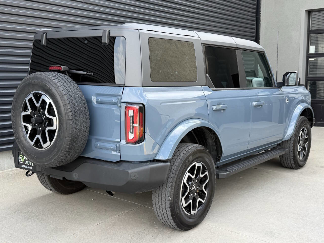 Used 2024 Ford Bronco Outer Banks AWD/4WD image 11