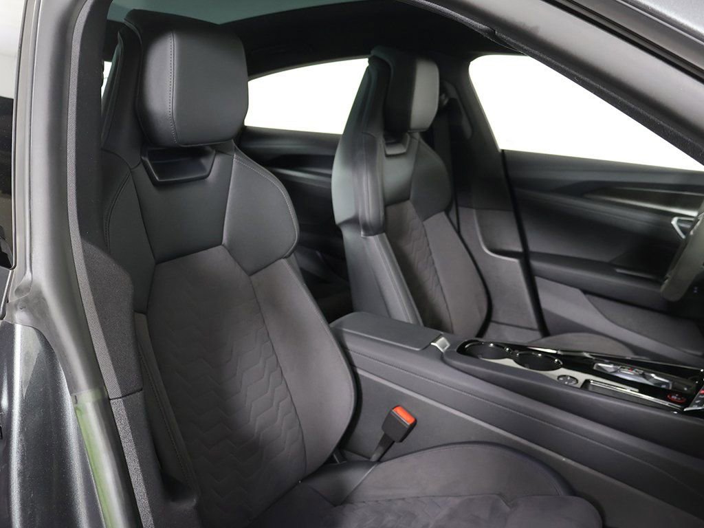 Used 2023 Audi e-tron GT Prestige w/ Prestige Package image 29