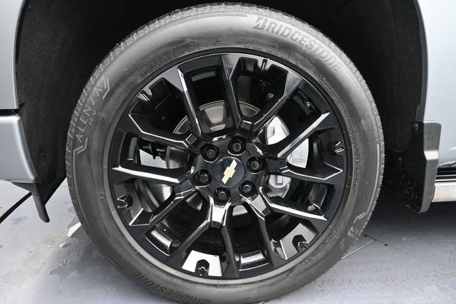 Used 2025 Chevrolet Silverado 1500 High Country AWD/4WD image 22
