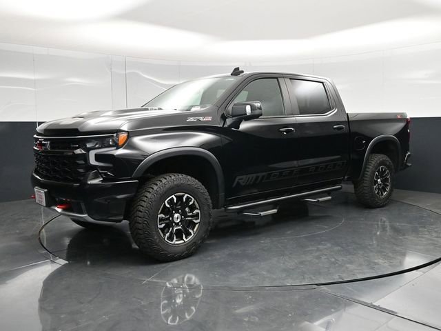 Used 2023 Chevrolet Silverado 1500 ZR2 w/ Technology Package AWD/4WD image 3