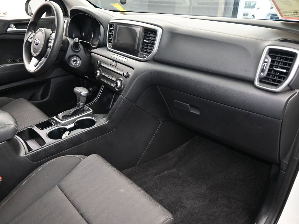 Used 2020 Kia Sportage LX image 39