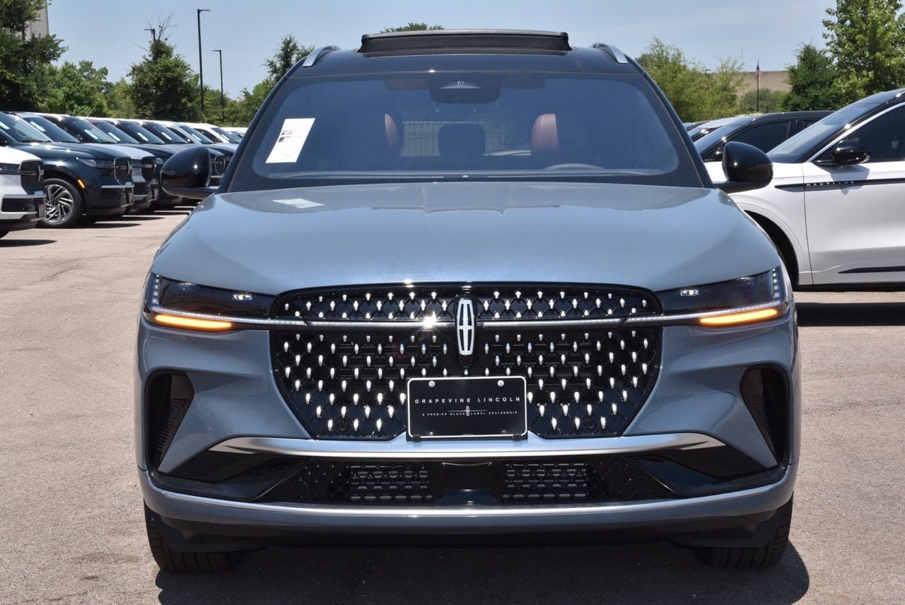 New 2026 Lincoln Nautilus Reserve AWD/4WD image 9