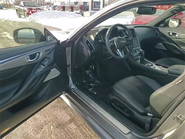Used 2022 INFINITI Q60 3.0t Luxe w/ Essential Package image 11