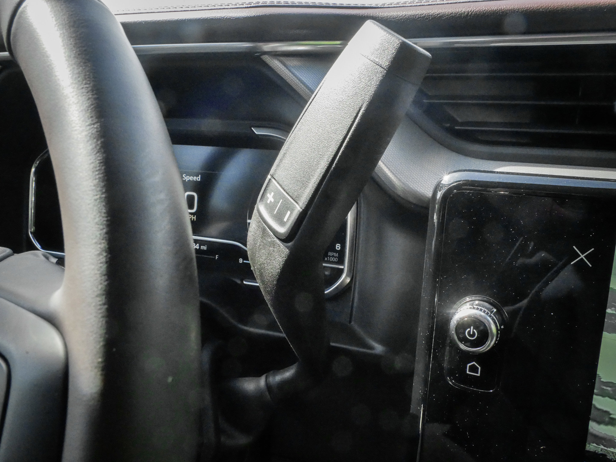 Used 2025 GMC Sierra 2500 Denali w/ Technology Package image 26