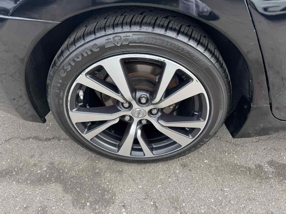 Used 2017 Nissan Maxima 3.5 SV FWD image 8