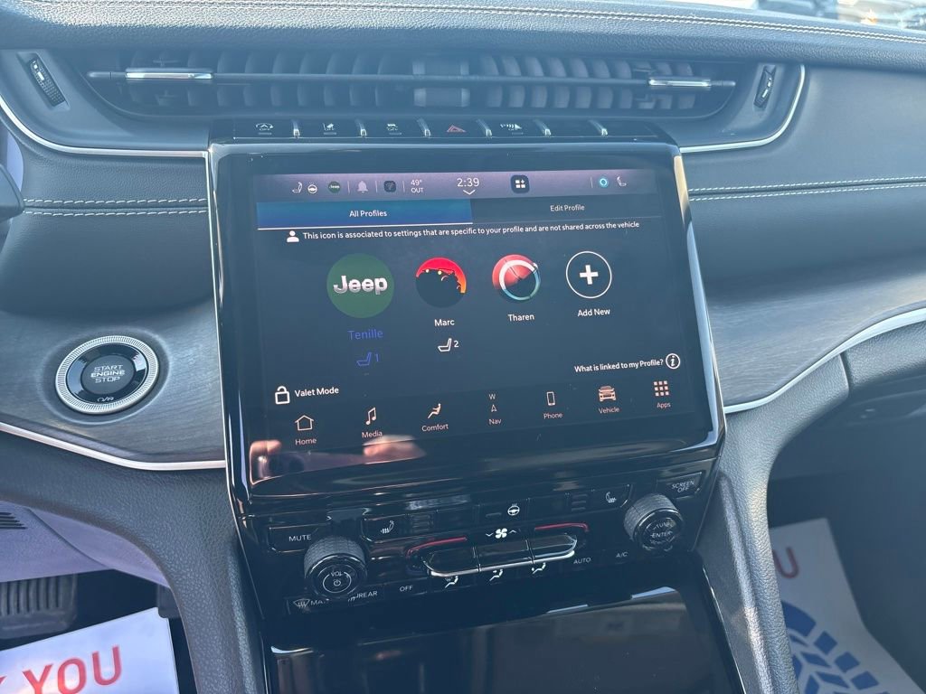 Used 2023 Jeep Grand Cherokee Limited image 23