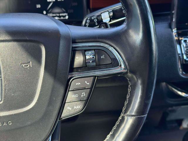 Used 2020 Lincoln Navigator L Reserve w/ Equipment Group 208A Reserve AWD/4WD image 25