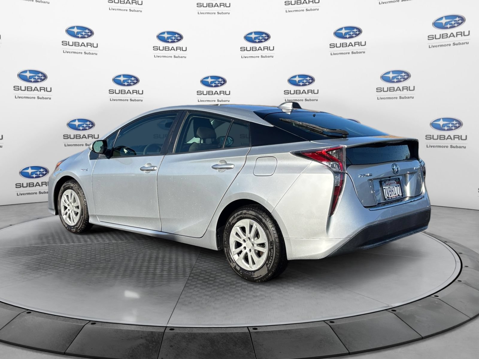 Used 2016 Toyota Prius Two FWD image 4