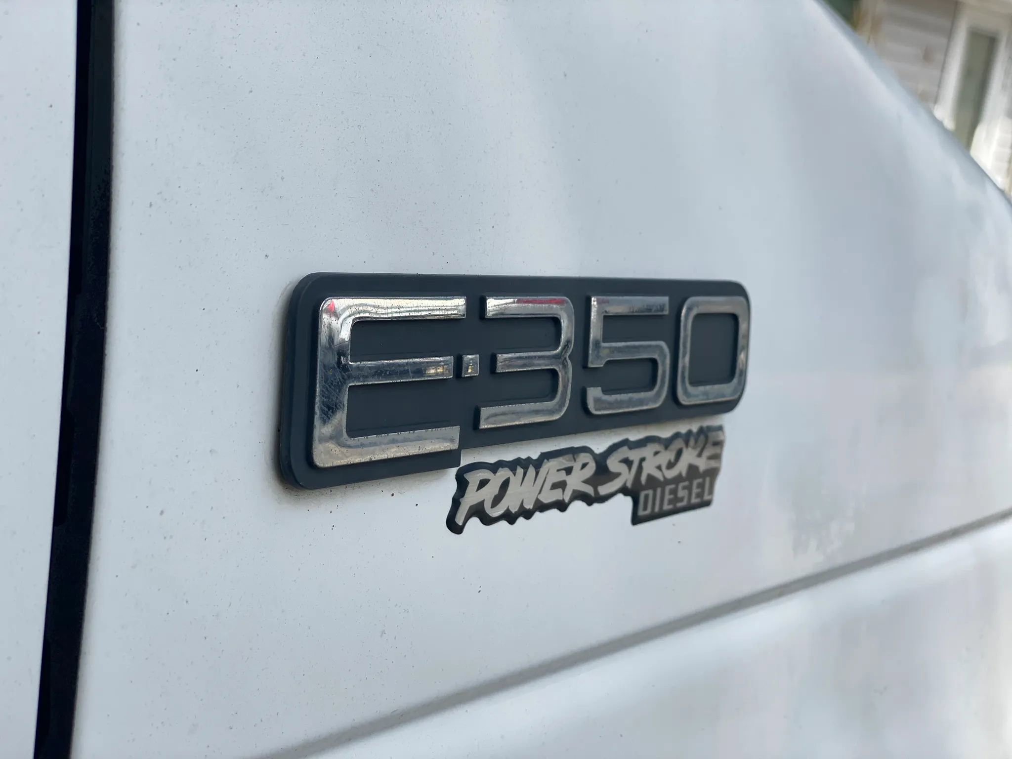Used 1996 Ford E-350 and Econoline 350 RWD image 2
