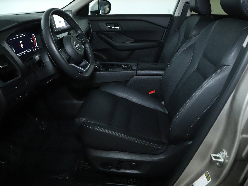 Certified 2024 Nissan Rogue SL image 18