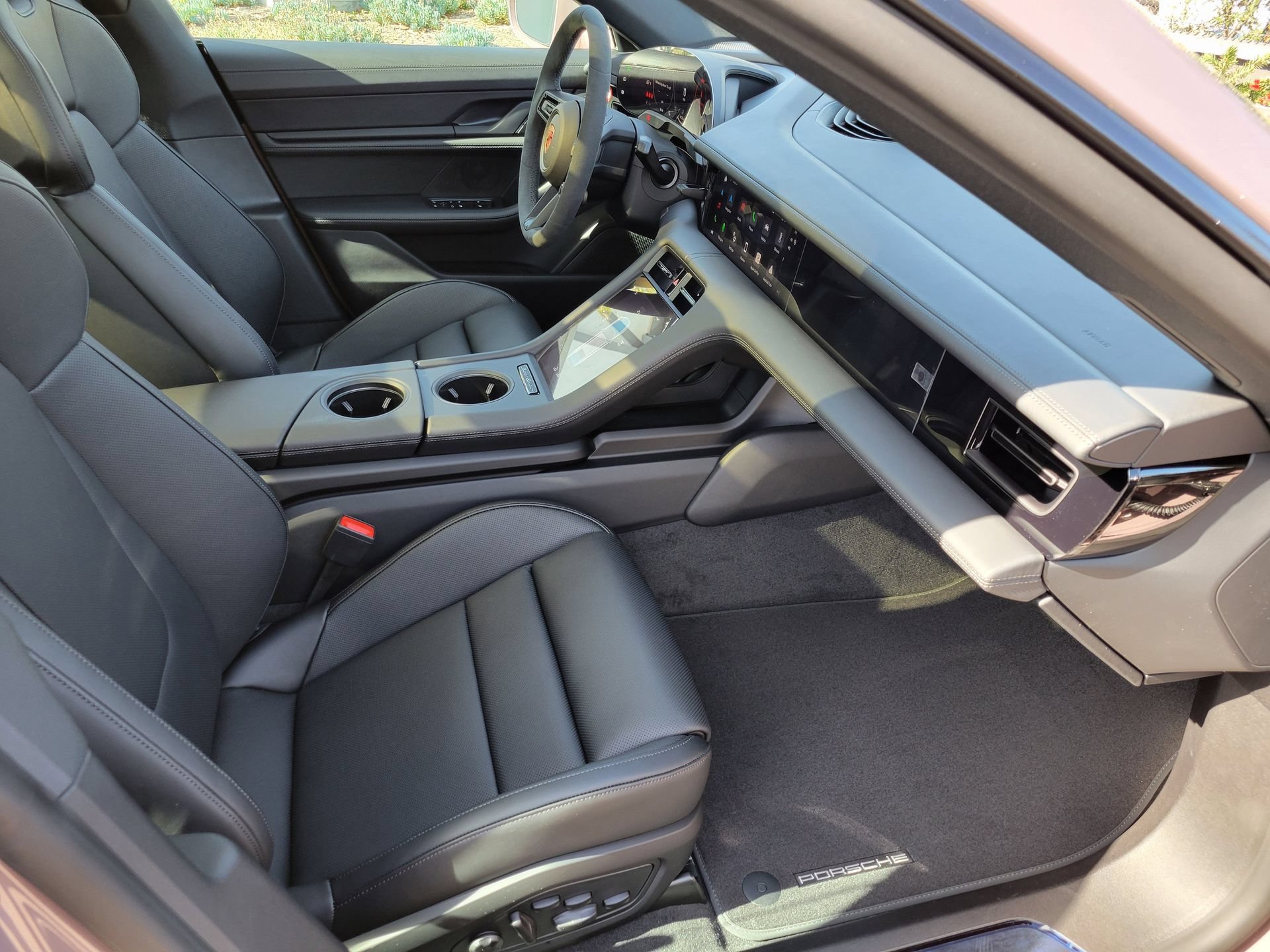 New 2026 Porsche Taycan 4S AWD/4WD image 27