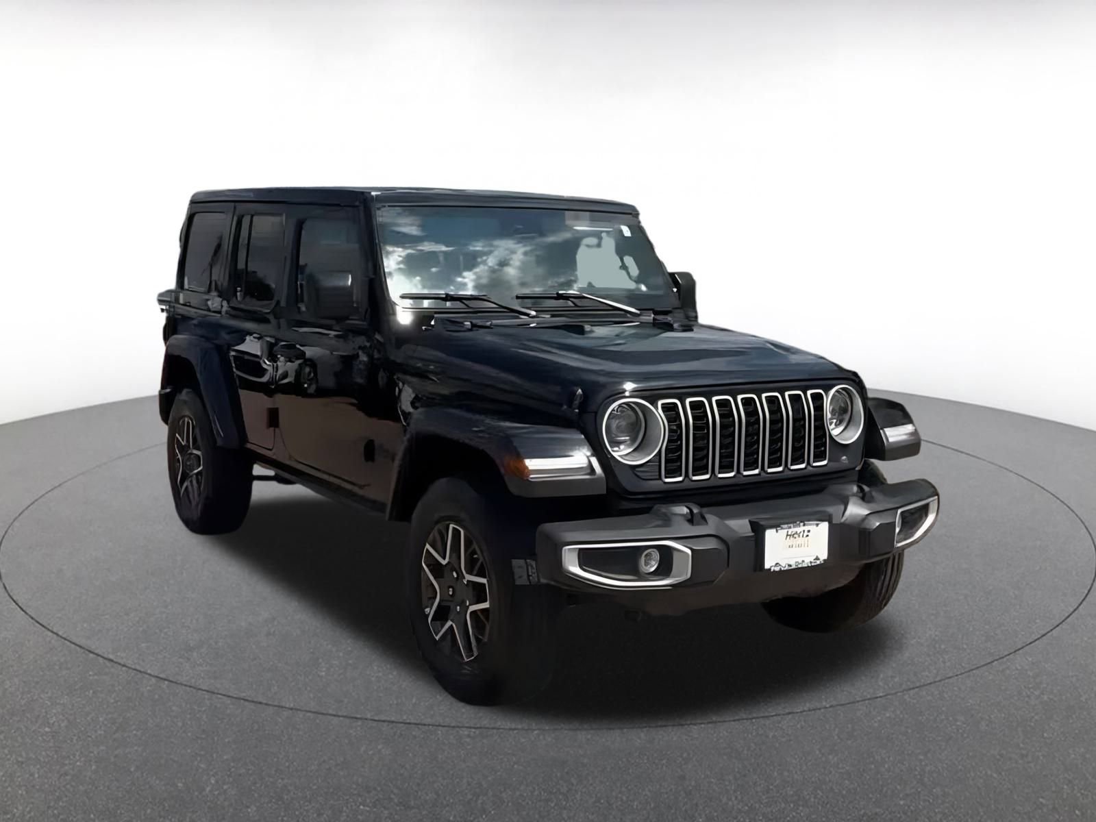 Used 2025 Jeep Wrangler Sahara image 7