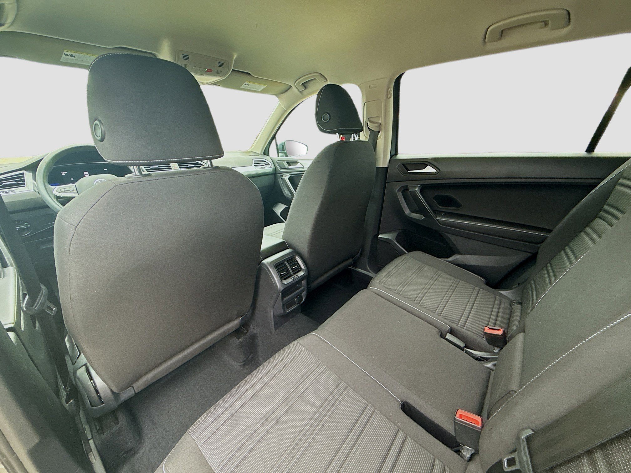 Certified 2022 Volkswagen Tiguan S image 24