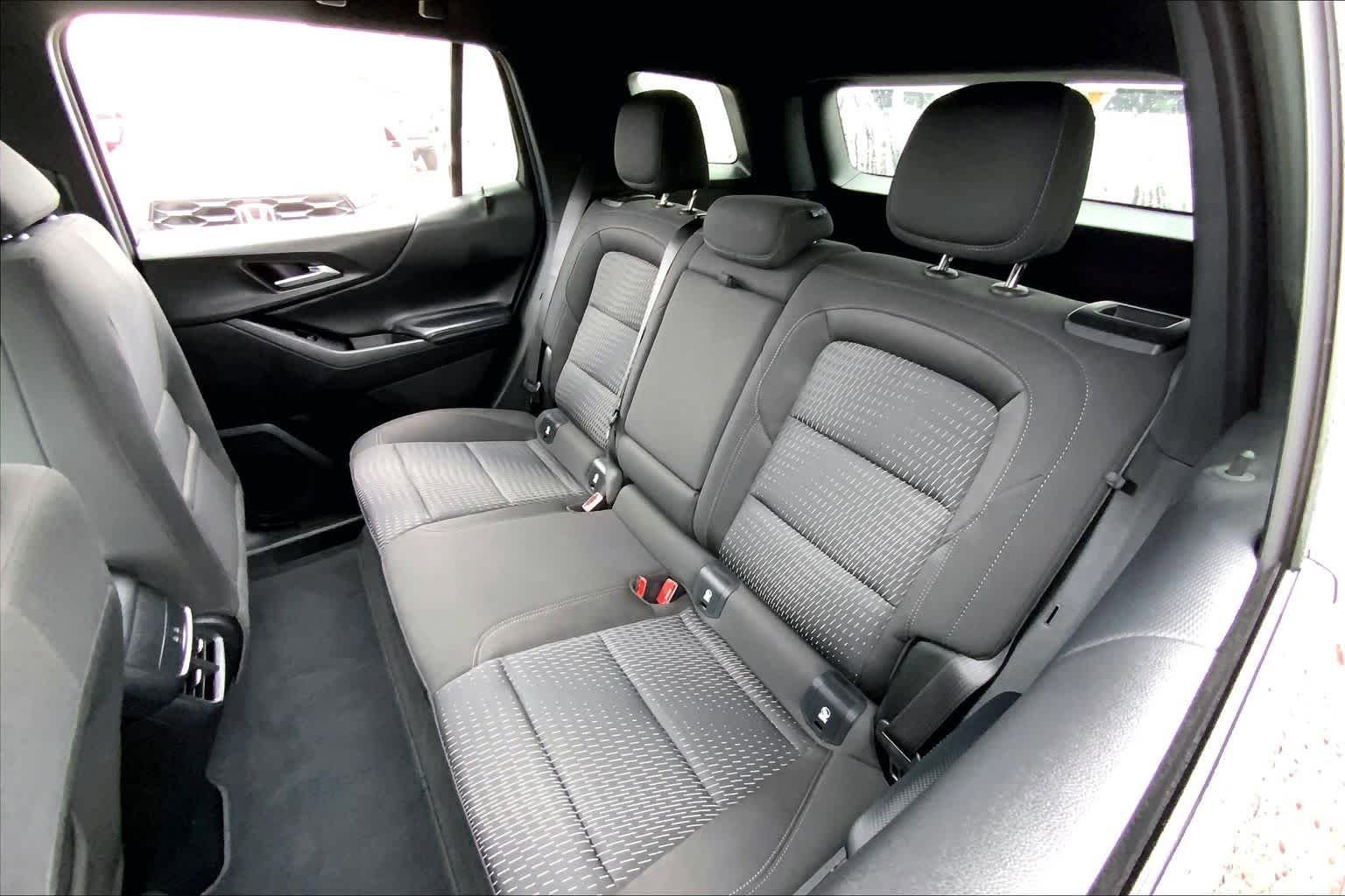 Used 2026 Chevrolet Equinox LT FWD image 19
