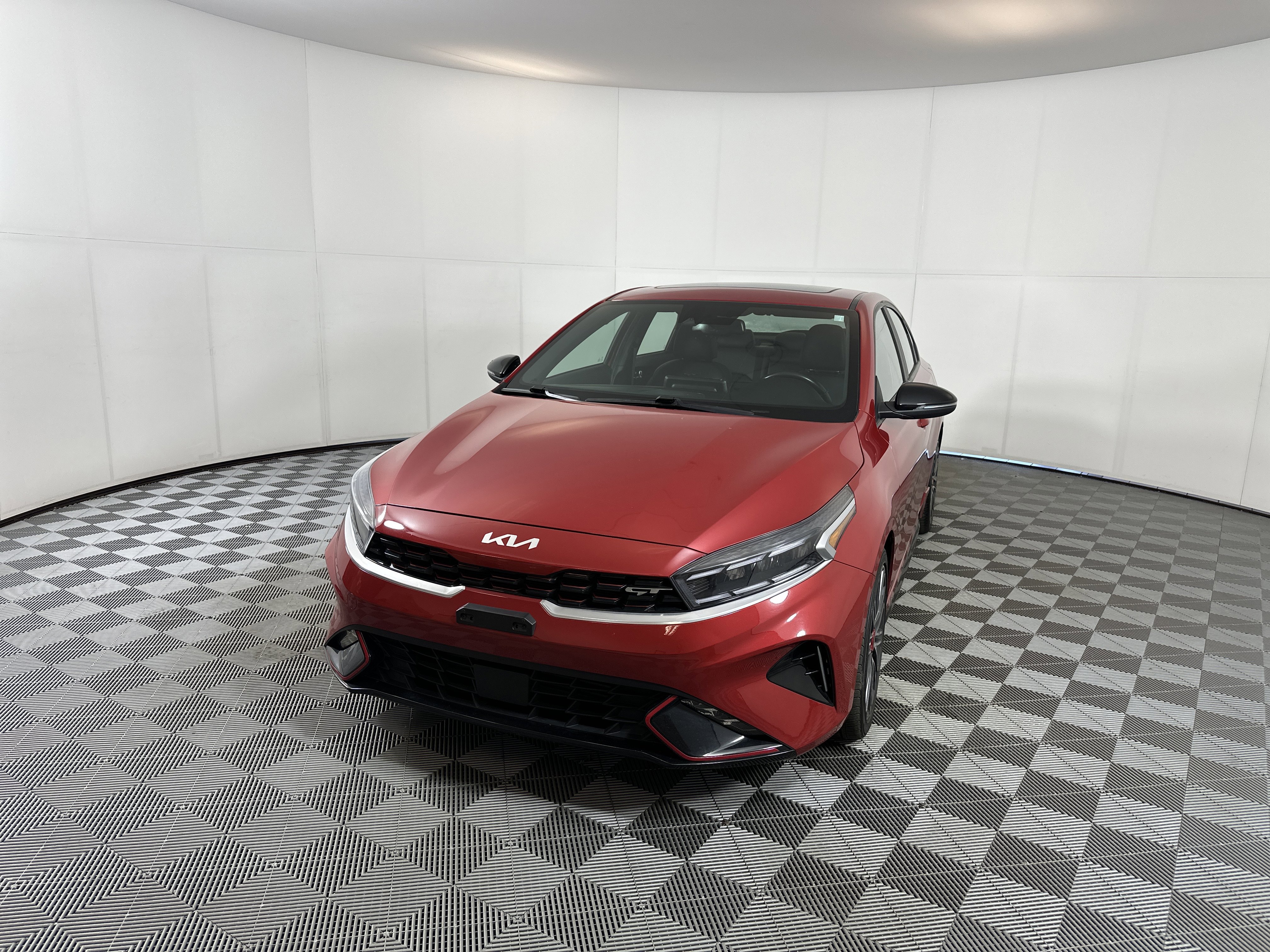 Used 2023 Kia Forte GT w/ GT2 Package image 2