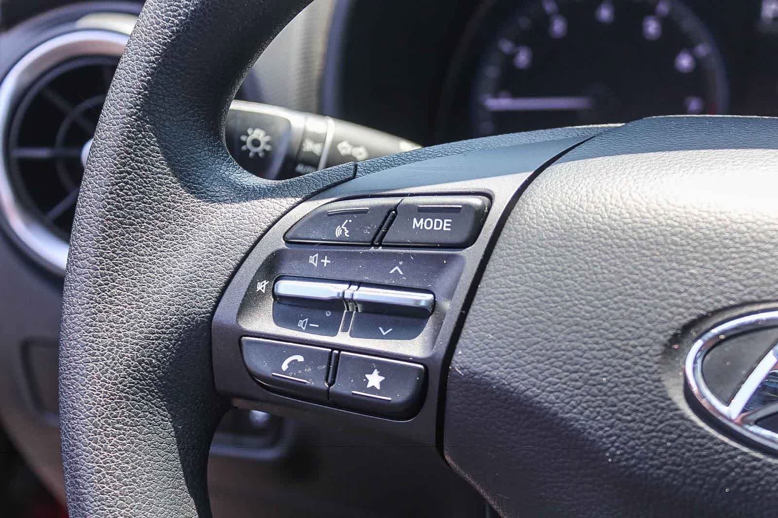 Certified 2023 Hyundai Kona SE AWD/4WD image 33
