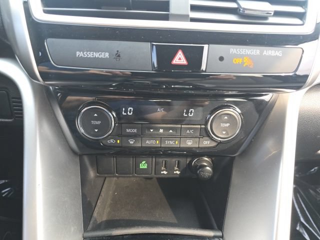 Used 2019 Mitsubishi Eclipse Cross SE AWD/4WD image 17