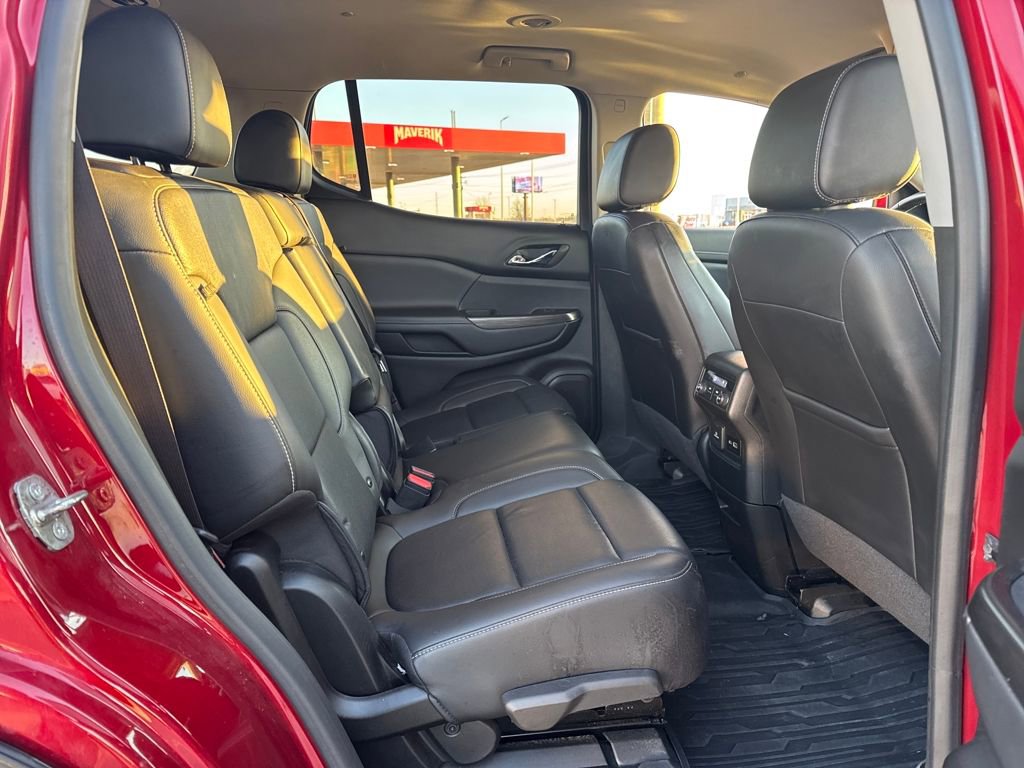 Used 2023 GMC Acadia SLT image 15