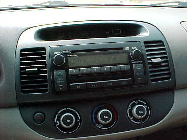 Used 2006 Toyota Camry LE FWD image 24