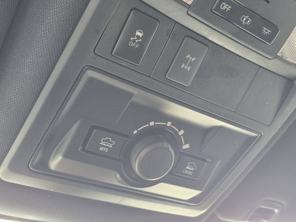 Used 2019 Toyota Tacoma TRD Off-Road AWD/4WD image 8