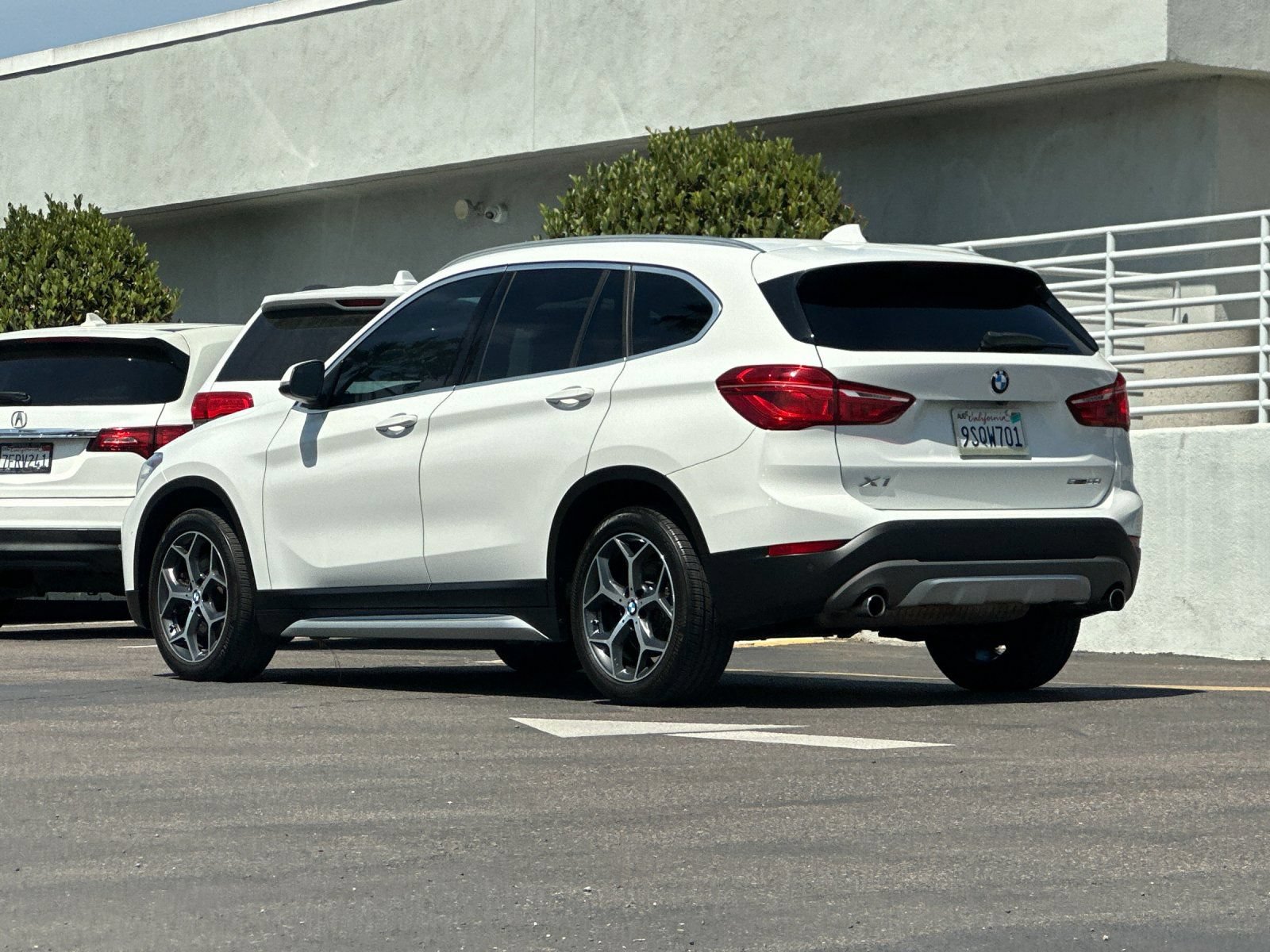 Used 2019 BMW X1 sDrive28i w/ Convenience Package FWD image 3