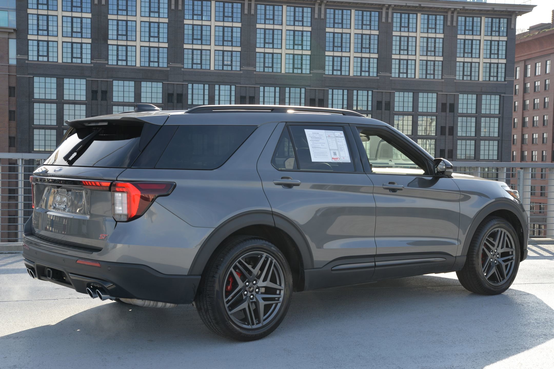 Used 2025 Ford Explorer ST w/ Sun And Sound Package image 7