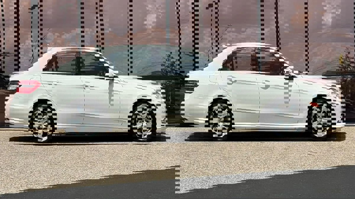 Used 2011 Mercedes-Benz E 350 Sport image 18