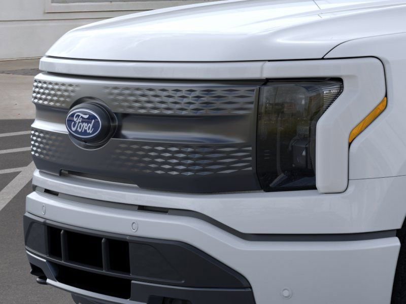 New 2025 Ford F150 Lightning Flash AWD/4WD image 17
