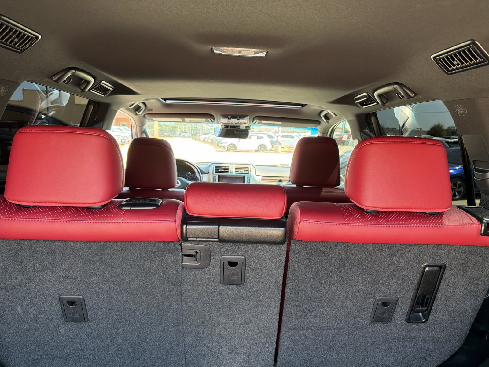 Used 2020 Lexus GX 460 Luxury w/ Accessory Package AWD/4WD image 28