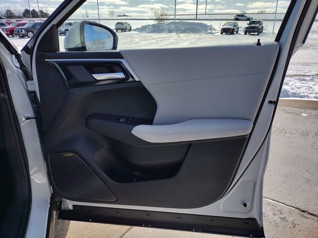 New 2026 Mitsubishi Outlander SE image 33