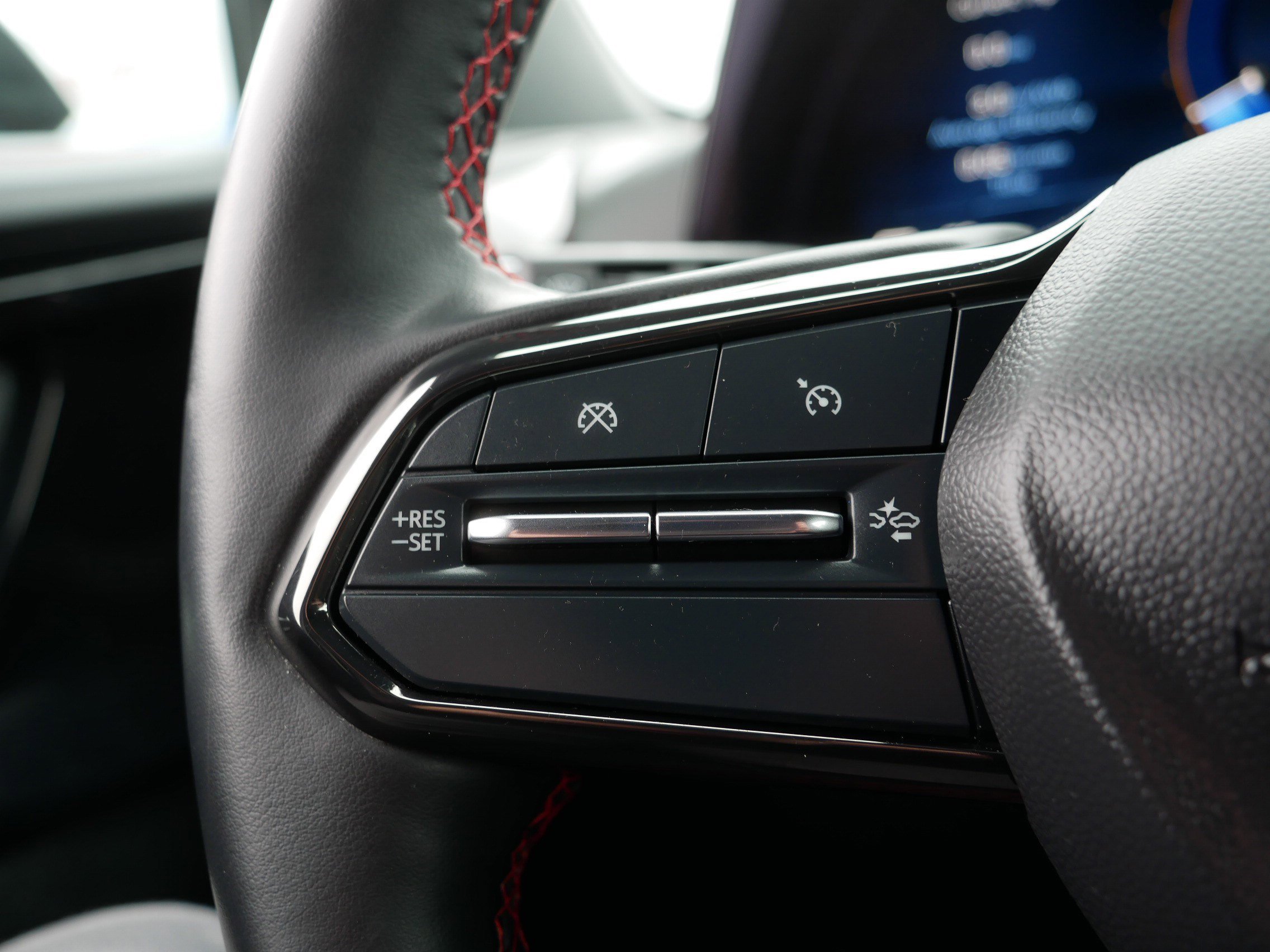 Used 2024 Chevrolet Blazer EV RS image 28