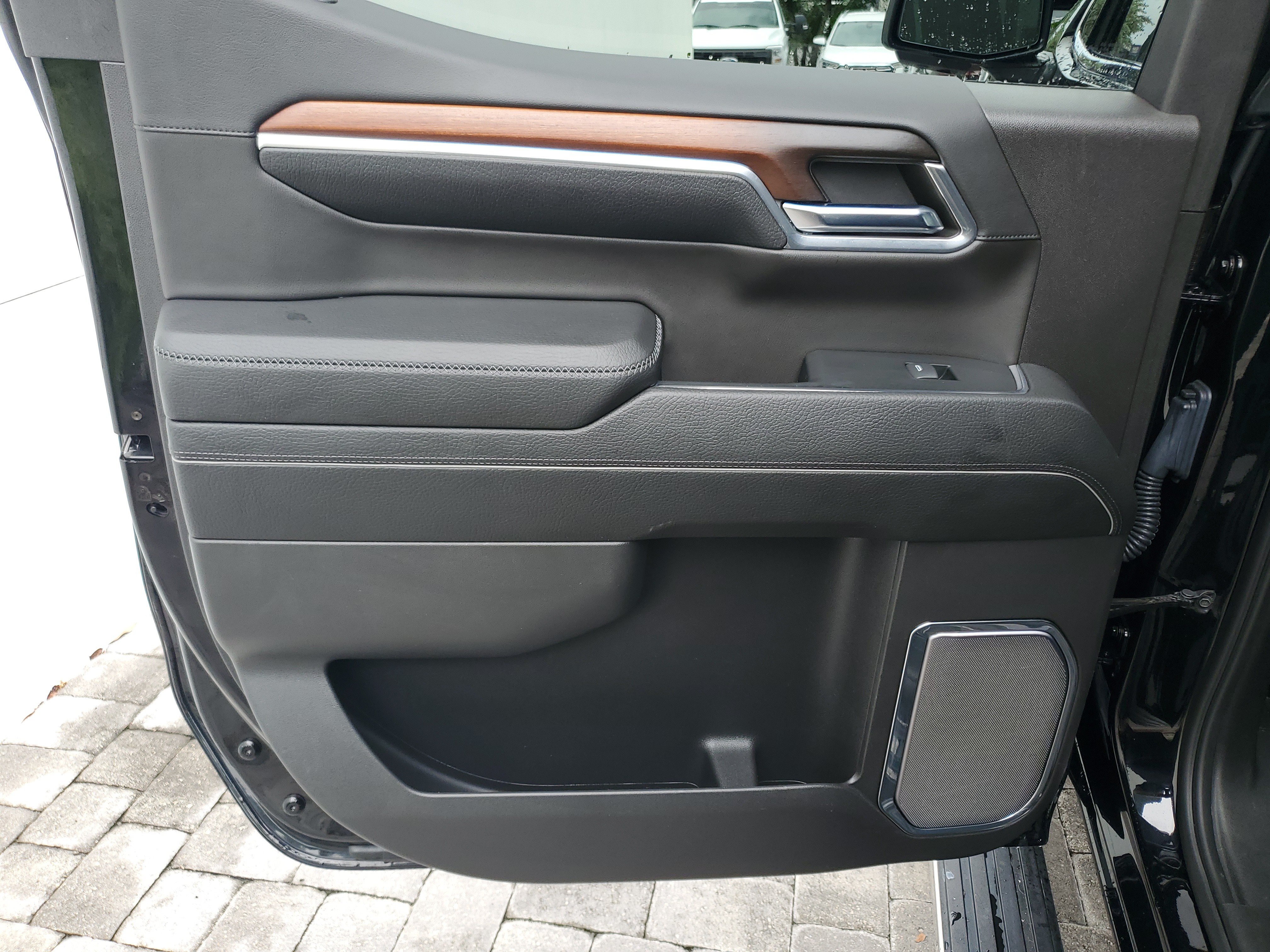 Certified 2024 GMC Sierra 1500 Denali w/ Denali Reserve Package RWD image 9