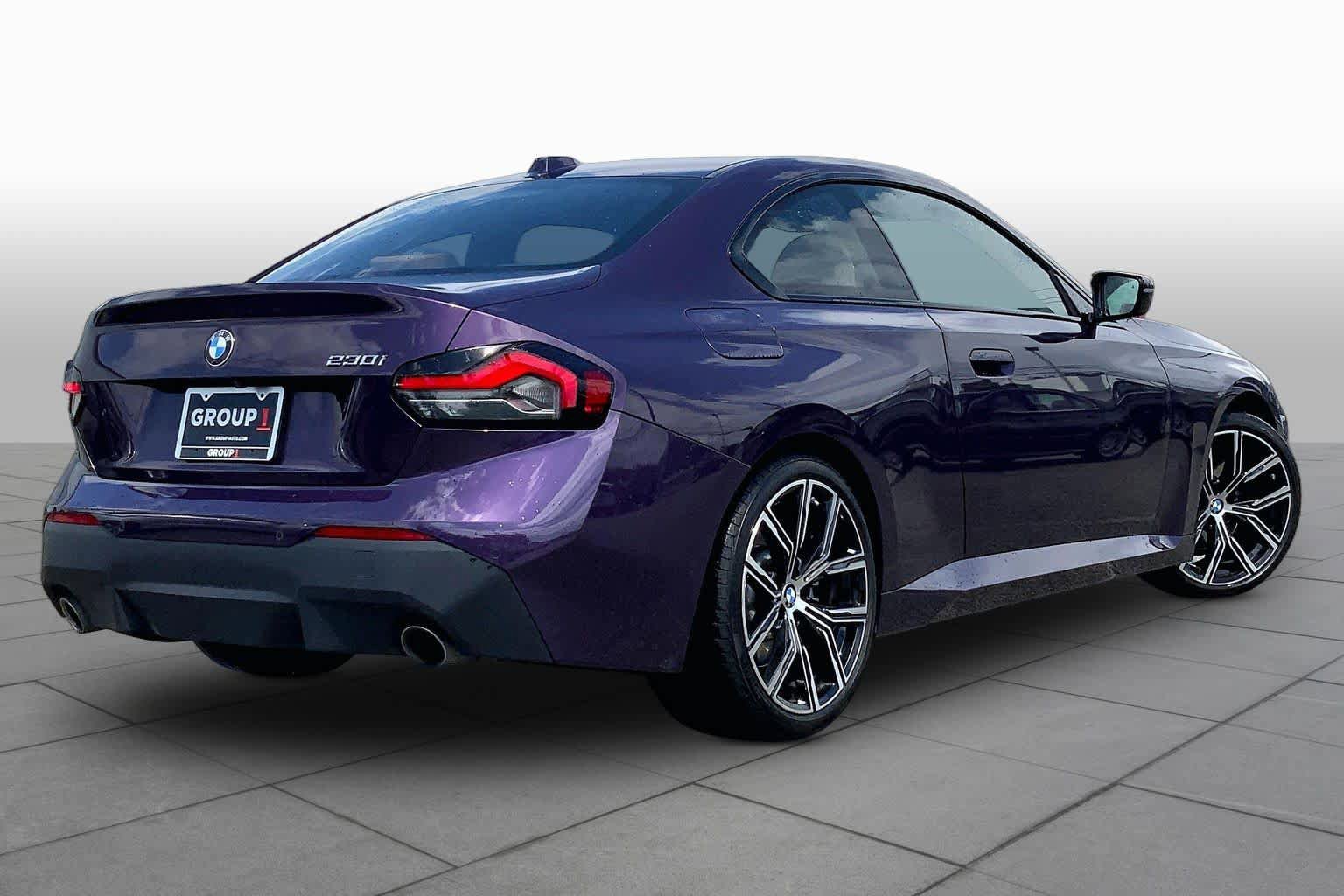 Used 2023 BMW 230i Coupe w/ Convenience Package RWD image 13