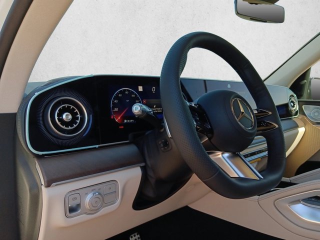 New 2027 Mercedes-Benz GLS 450 4MATIC image 3