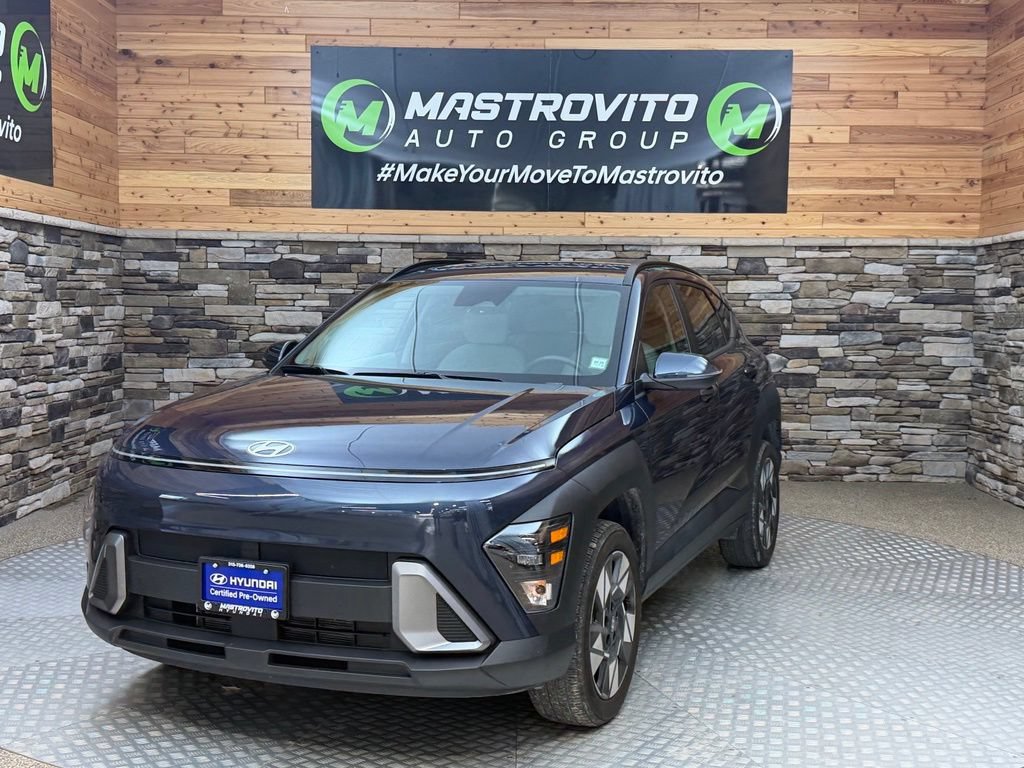 Used 2024 Hyundai Kona SEL w/ Convenience Package AWD/4WD image 2