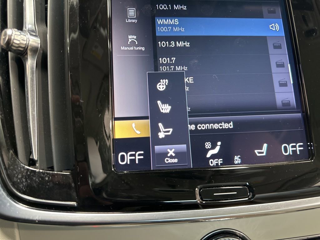 Used 2020 Volvo S90 T6 Inscription w/ Protection Package Premier image 4