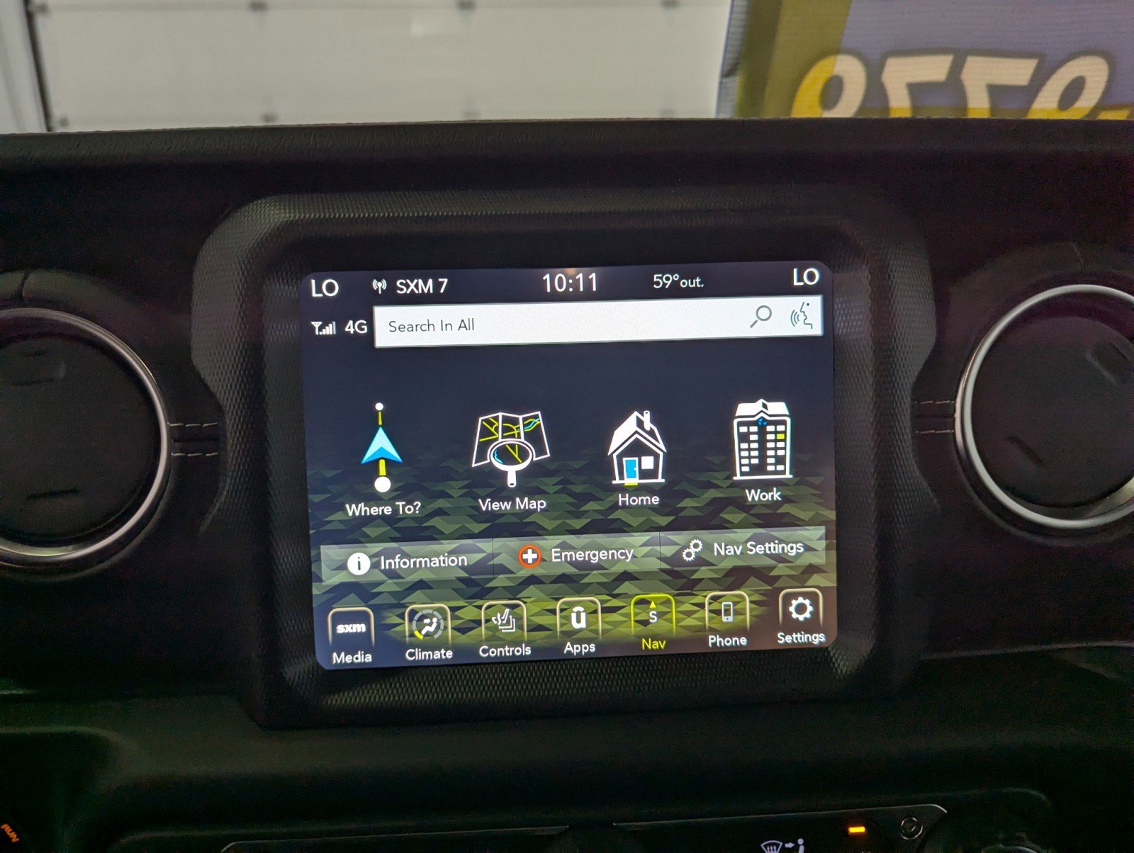 Used 2023 Jeep Wrangler Sahara w/ Cold Weather Group image 19