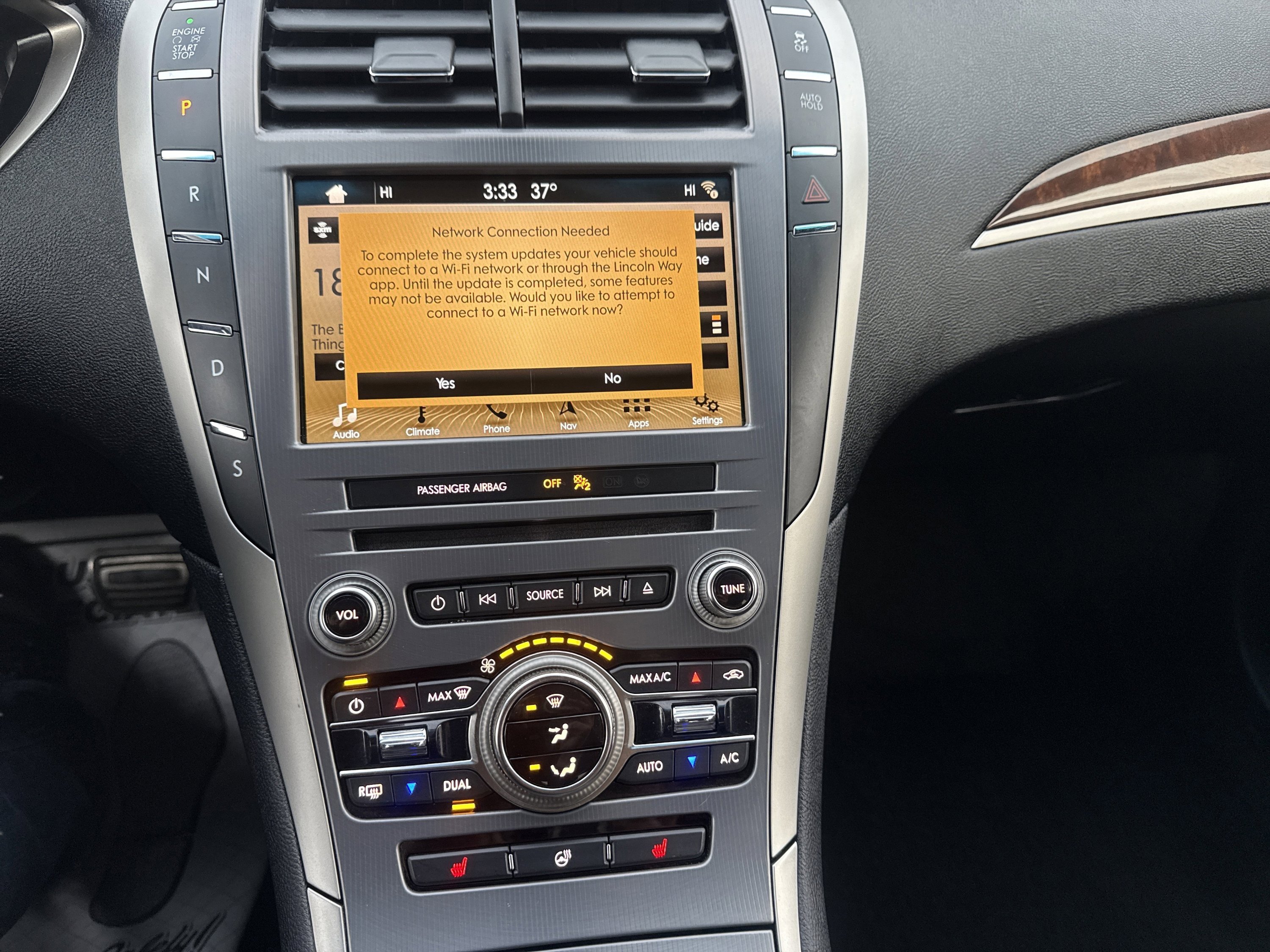 Used 2019 Lincoln MKZ Reserve w/ Reserve Plus Package image 18