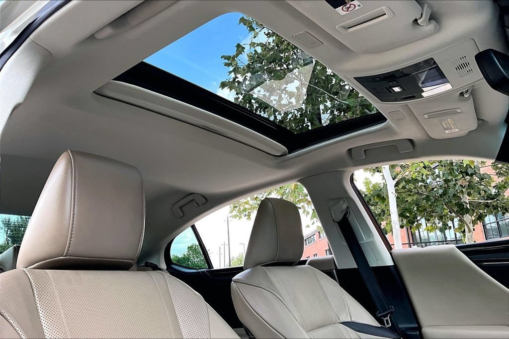 Used 2020 Lexus ES 350 w/ Accessory Package 2 FWD image 23