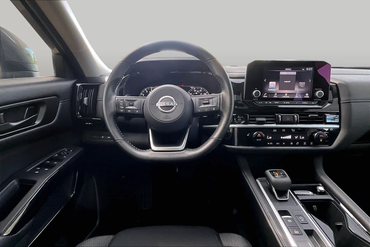 Certified 2025 Nissan Pathfinder SV w/ SV Premium Package FWD image 6