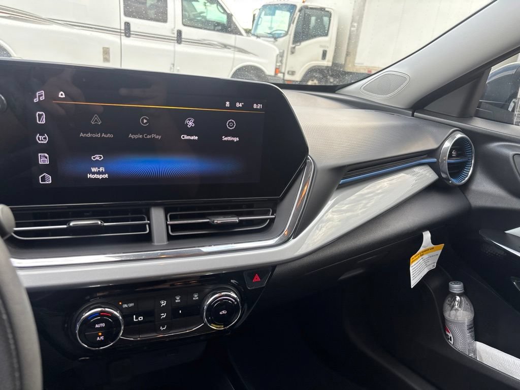 Used 2026 Chevrolet Trax LT FWD image 13