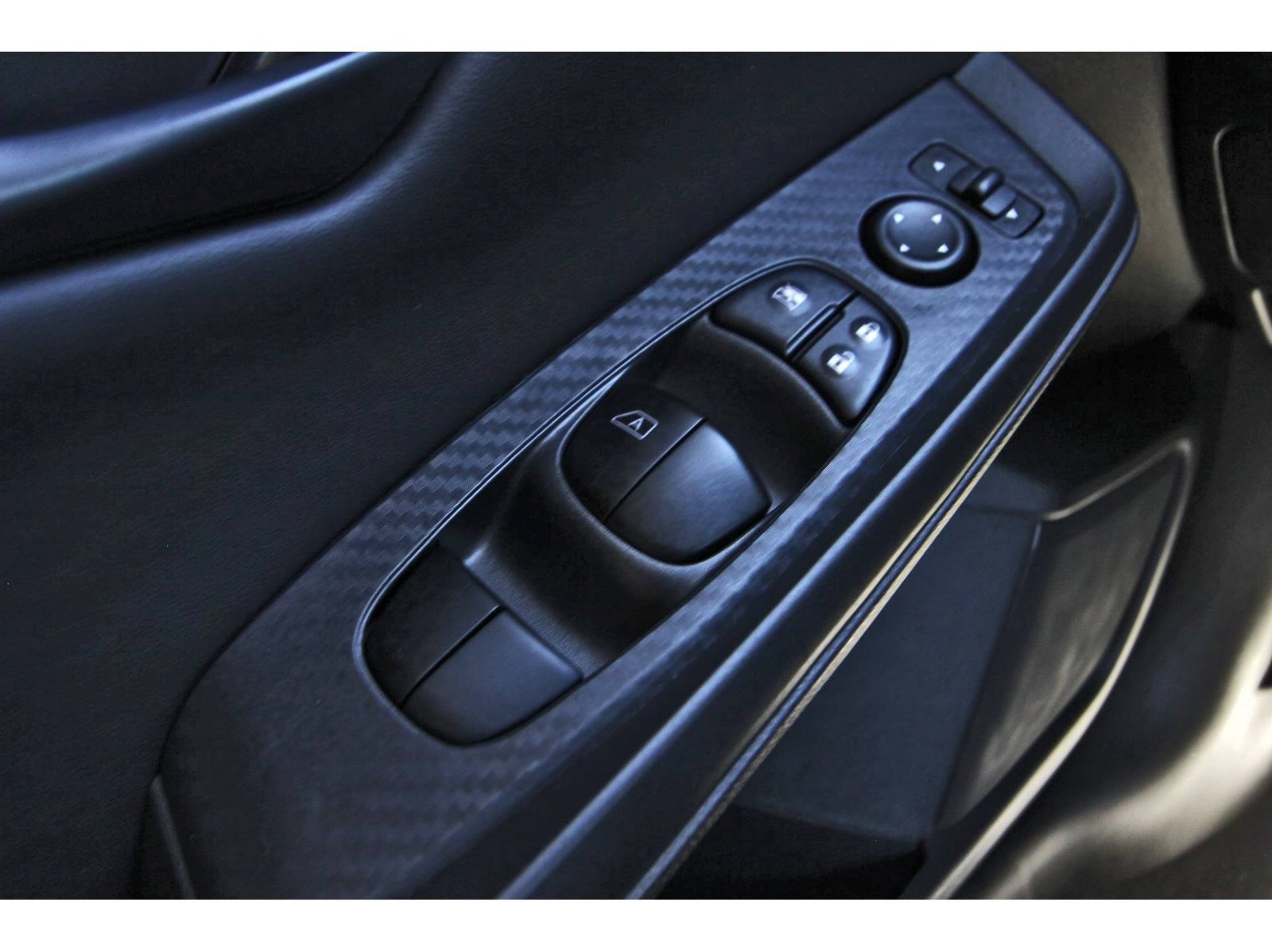 Certified 2025 Nissan Sentra S FWD image 23