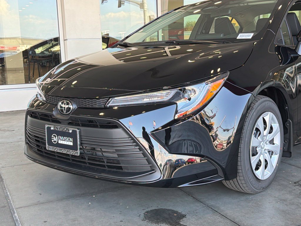 New 2027 Toyota Corolla LE FWD image 3