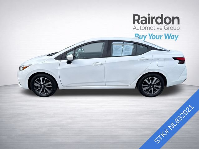 Used 2022 Nissan Versa SV FWD image 4